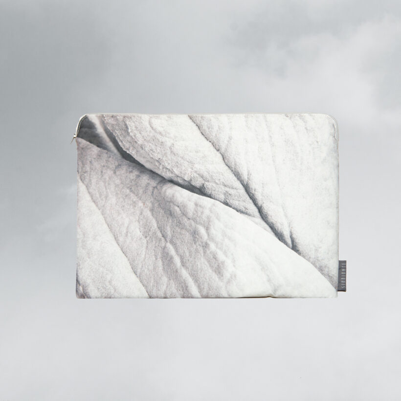 funda-computador-impermeable-simbionte-hojas-frailejón-blanco-chingaza